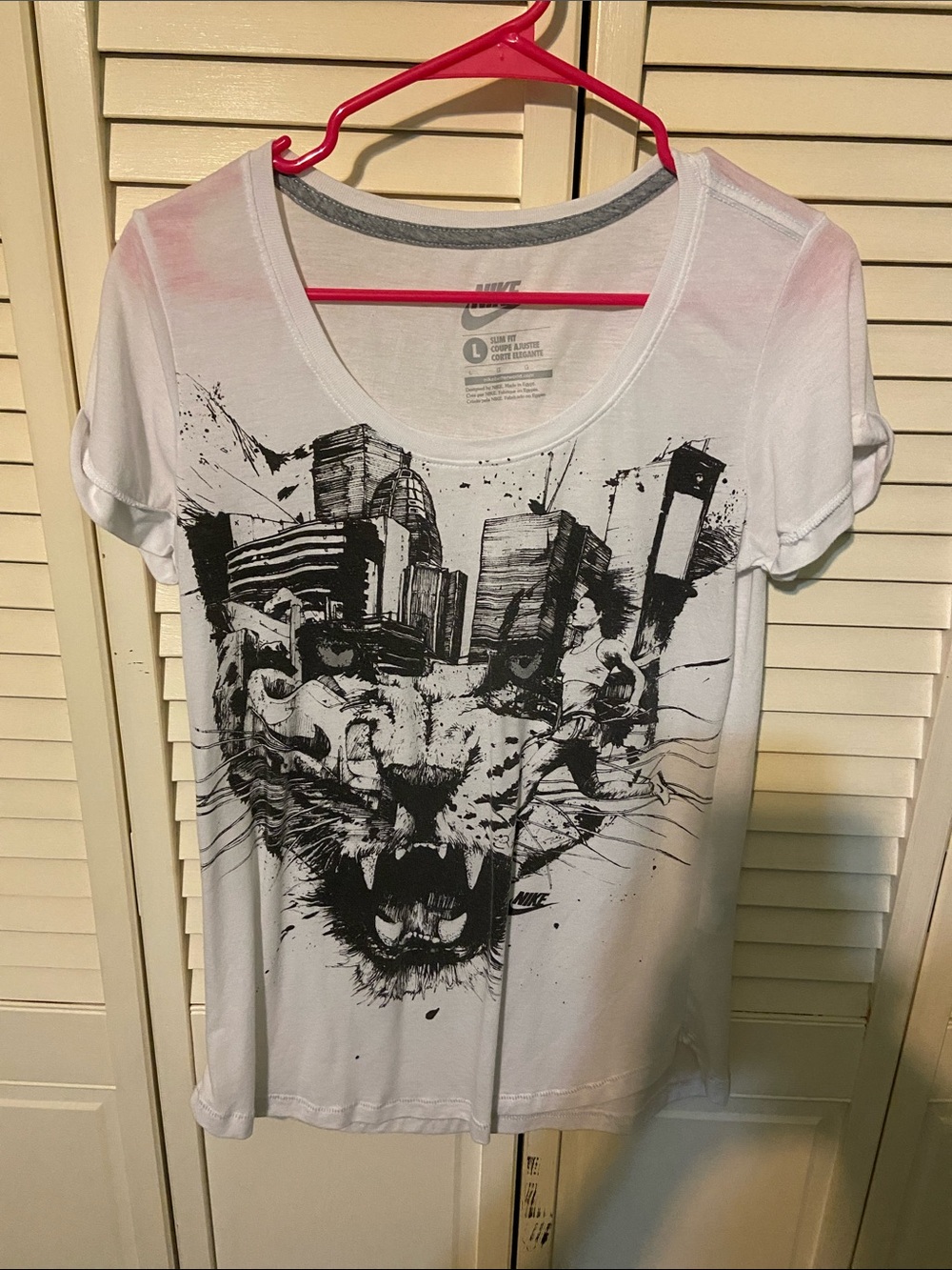 Nike White Short-Sleeve Scoop Tee with Black City Tiger Graphic